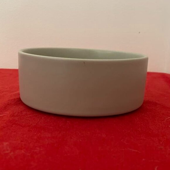 Brand-new Classic Grey Pet Dish, Small - Picture 1 of 2